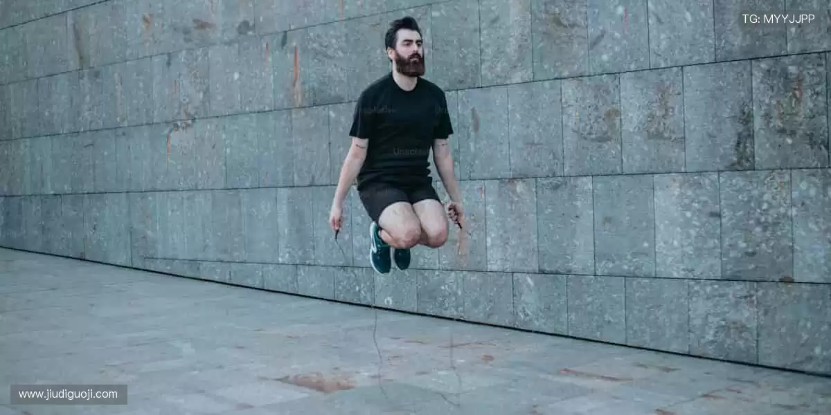 🎉 观赛互动，赢取限量版周边不是梦！🎁